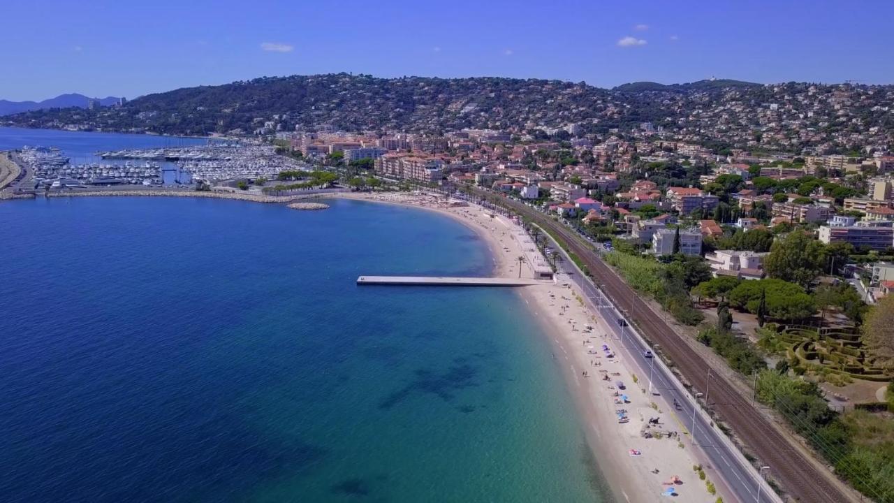 ואלאוריס Apt Golfe Juan - 5Min Des Plages - Parking Privee - Piscine Rooftop מראה חיצוני תמונה